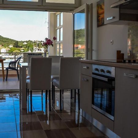 Galeb Apartment Veli Iz Ngoại thất bức ảnh