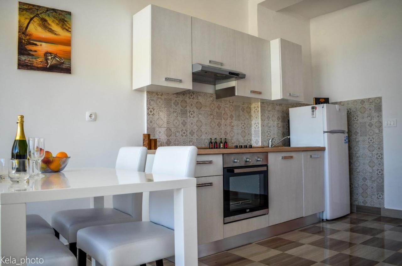 Galeb Apartment Veli Iz Ngoại thất bức ảnh